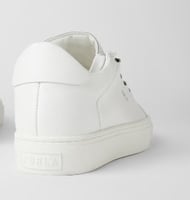 حذاء هيكايا برباط باللون الأبيض من فيرلا للنساء SI...