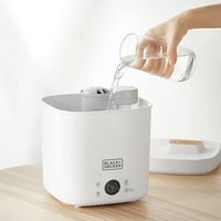 بلاك اند ديكر مرطب هواء 30 واط و حجم 4لتر ، أداء ع...