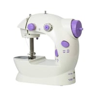 ماكينة خياطة