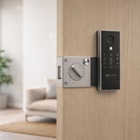 قفل باب ذكي بالبصمة والواي فاي بـ5 طرق فتح وتحكم ع...