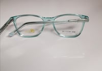 ننظارة ليفي Tut 8002 C3