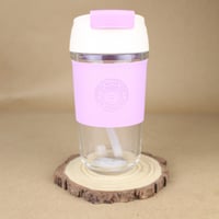 كوب زجاجي بمسكة جلد لون موف 380 مل