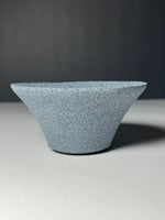 قمع حجري V60 الياباني( بدون فلتر ترشيح)