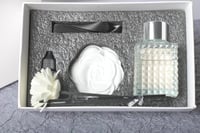 مجموعه (12) فواحة مع علب معطر سيارة