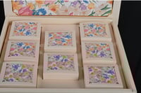 بكس الكيس 8 علب عد مبارك مع كيس لون سكري بدون تركي...