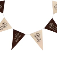 مجموعة (12) زينة حائط بهوية يوم التأسيس بلون بيج و...