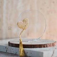 مجموعة (12) قاعده اكريلك شفاف بتزيين بدون الاستاند