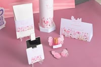 مجموعه(12) مريات مع مناديل مع فرشة مكياج وربع تولة...