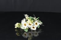 ورد دوار الشمس سكري صغير 8 اغصان