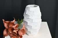 فازه برسلان مقاس 20*15سم بدون الورد