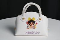 مجموعه(12) شنطة جلد مع عبارة من العايدين كل عام وا...