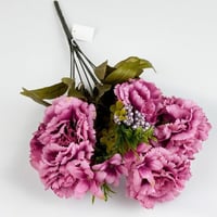 ورد قرنفل مع زهور صغيرة فوشي