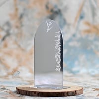 استاند اكريلك مرايا حسب الطلب