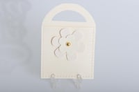 مجموعه (12) جيوب جلد مع ورده بيد لون ابيض