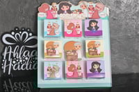 بوكس يحتوي علي8 علب توزيعات العيد بي عبارة (كل عام...