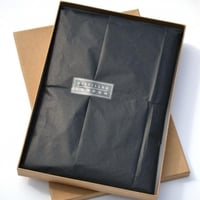 مجموعة ( 40 ) ورق تغليف وحفظ الملابس والهدايا بيج