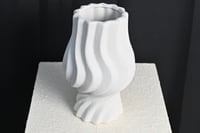 فازه برسلان مقاس 24*15سم بدون الورد