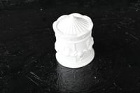 مجموعه(12) مبخرة سرميك عليها رسومات خيول