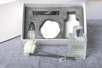 مجموعه (12) فواحة مع علب معطر سيارة