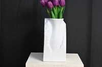 فازة برسلان مقاس 15*20سم بدون الورد