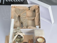 طقم فواحه مع شموع وأضاءه وكسرت عود