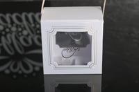 مجموعه (12) بوكسات العيد لون ابيض مع بيد بي عبارة...