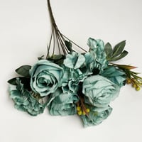 ورد جوري مع هدرينجا تيفاني