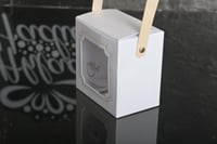 مجموعه (12) بوكسات العيد لون ابيض مع بيد بي عبارة...