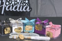 مجموعه (12) تنسيق علب اكريلك علي سبح لولو مع كتابة...