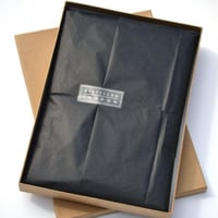 مجموعة ( 40 ) ورق تغليف وحفظ الملابس والهدايا اخضر...