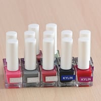 مجموعه (12) مناكير بألوان مختلفة