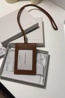 حامل بطاقات - بني