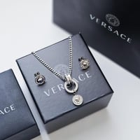 طقم نسائي أنيق ماركة فرزاتشي