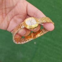 بياجيه نسائي