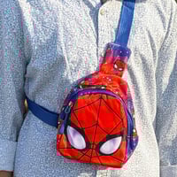 توزيعات حقائب للاطفال