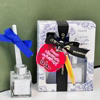 فواحة عطرية ليوم المعلم