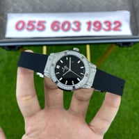 ساعة هوبلت كلاسيك فيوجن