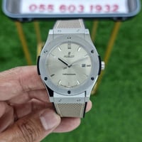 ساعة هوبلت كلاسيك فيوجن