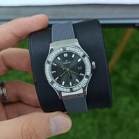 ساعة هوبلت كلاسيك فيوجن