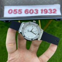 ساعة هوبلت كلاسيك فيوجن