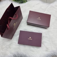 علبة قلم أقنر