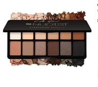 ال اي قيرل باليت اي شادو Fanatic Eyeshadow Palette