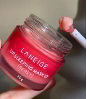 لانيج - قناع النوم للشفاه بنكهة التوت (20 جرام)