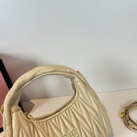 شنطة ميو ميو واندر Miu Miu Wander