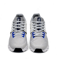 شوز أون راننيغ كلاود سوفيت 3 اوف وايت