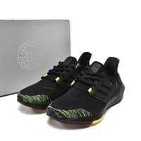 Adidas Ultra Boost 22