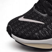 Zoom X Invincible Run FK 3