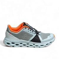 حذاء On Cloudstratus