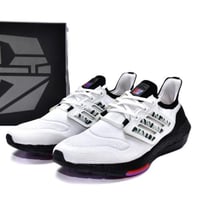 Adidas Ultra Boost 22