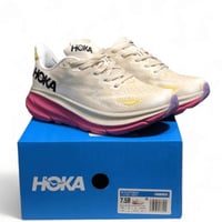 HOKA Clifton 9